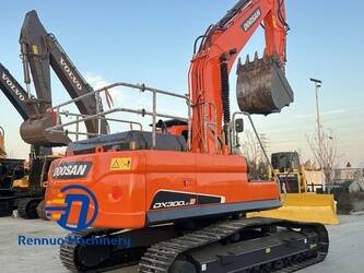 صورة ل 2023 دايو / دوسان DX300LC