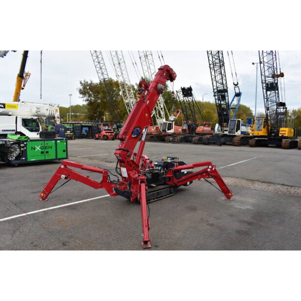 2019 UNIC URW 295-43224809