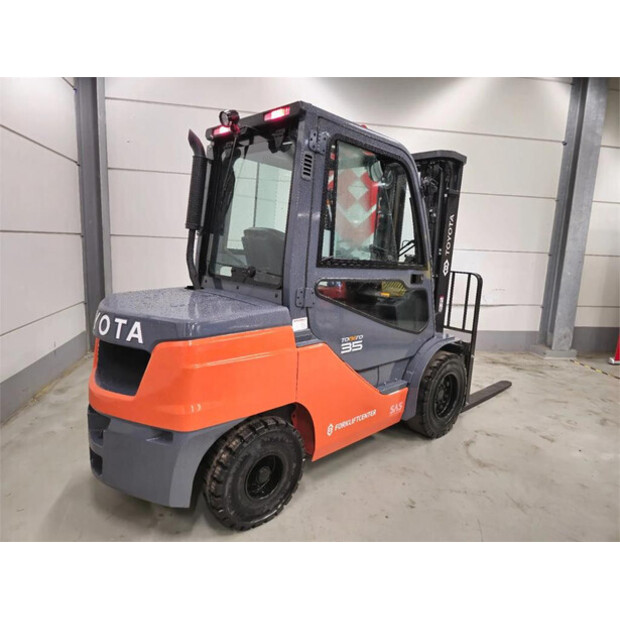 2022 Toyota 52-8FDJF35-43225045