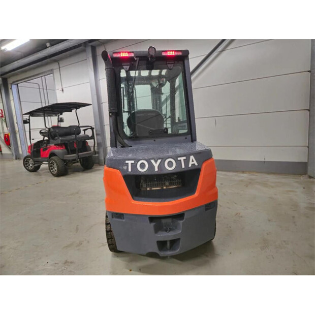 2022 Toyota 52-8FDJF35-43225055