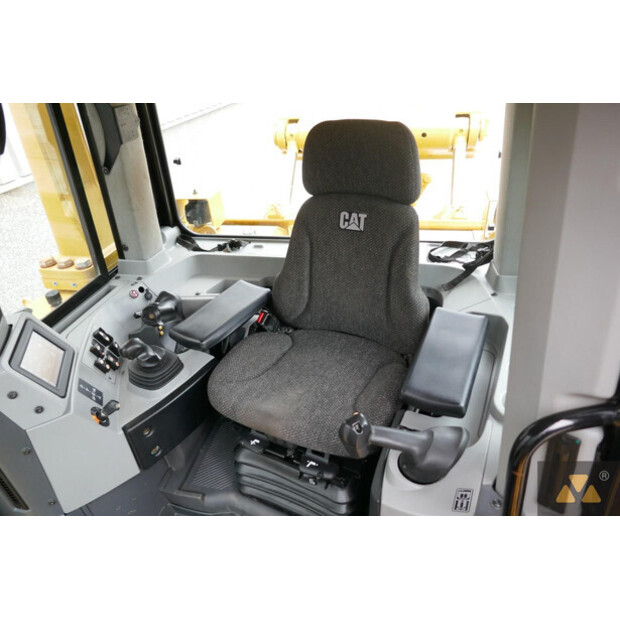 2018 كاتربيلر D8T-43225134