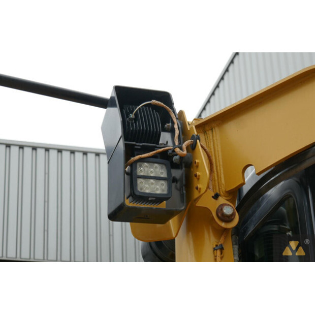 2018 كاتربيلر D8T-43225176