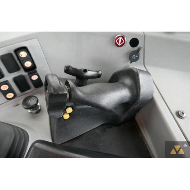 2018 كاتربيلر D8T-43225183