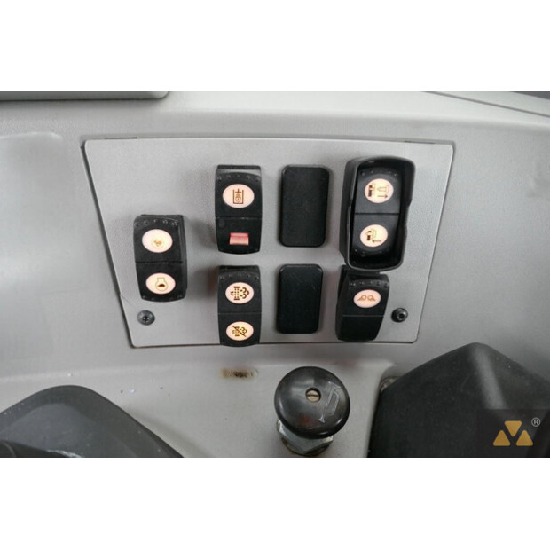 2018 كاتربيلر D8T-43225187