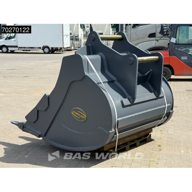 2025 Strickland S80-43225816