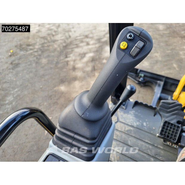 2023 Caterpillar 301.5-43225974