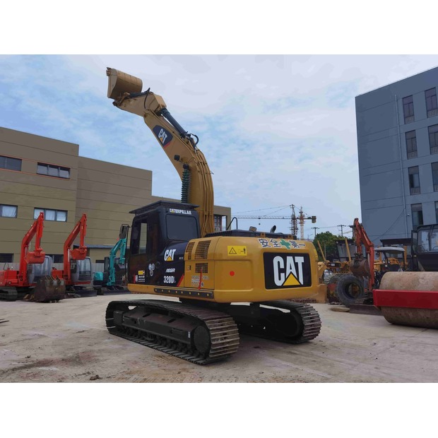 2020 Caterpillar 320D-43227027