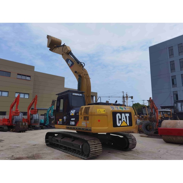 2020 Caterpillar 320D-43227033