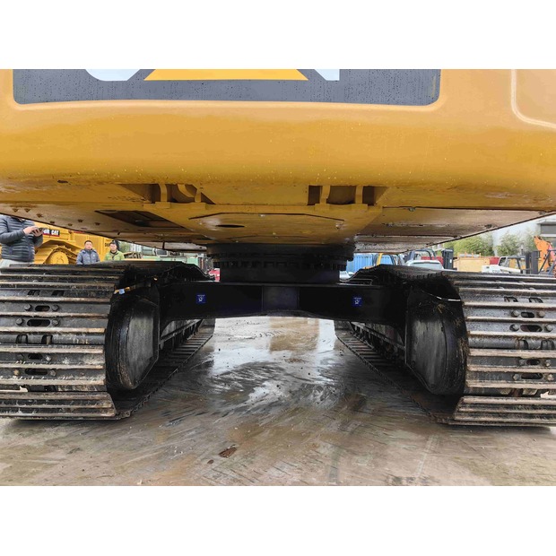 2020 Caterpillar 320D-43227078