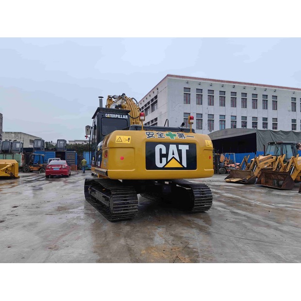 2020 Caterpillar 320D-43227079