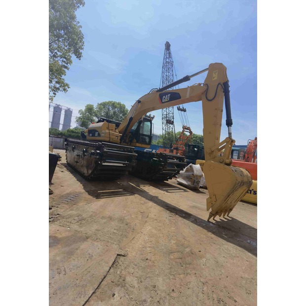 2020 Caterpillar 320D-43227086