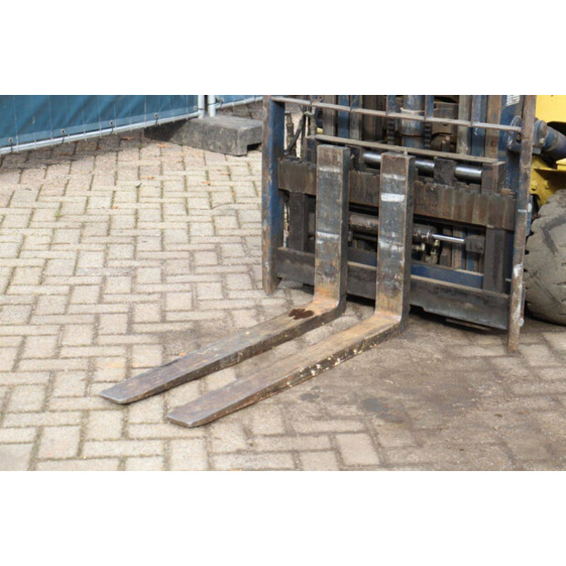 كوماتسو FB18M-2-43228255