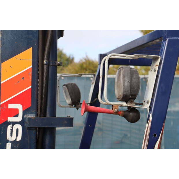 كوماتسو FB18M-2-43228260