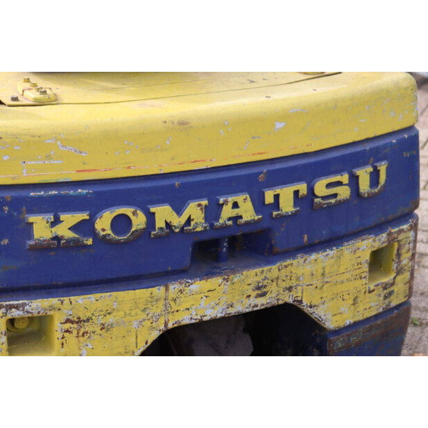 كوماتسو FB18M-2-43228264