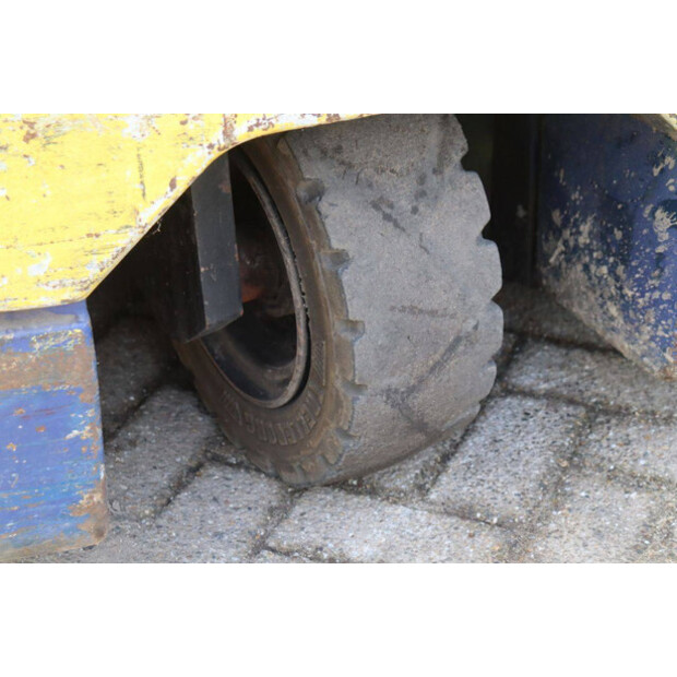 كوماتسو FB18M-2-43228265