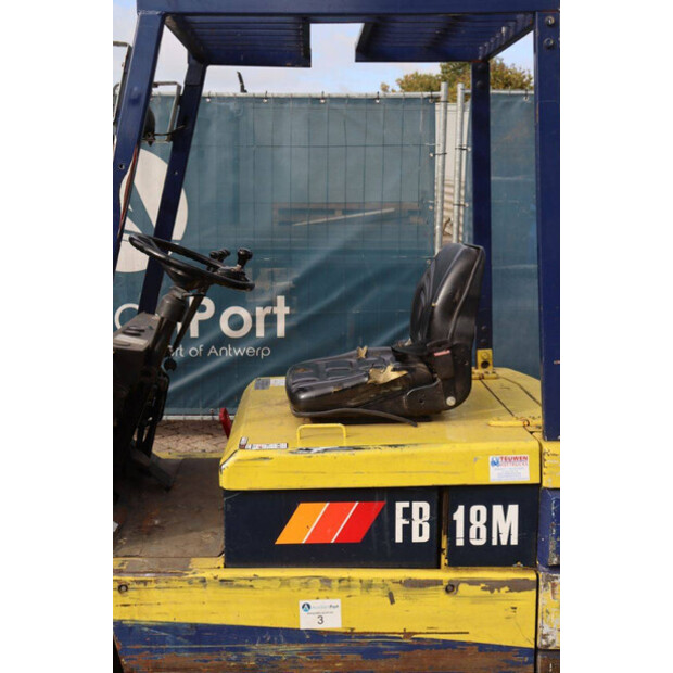 كوماتسو FB18M-2-43228269