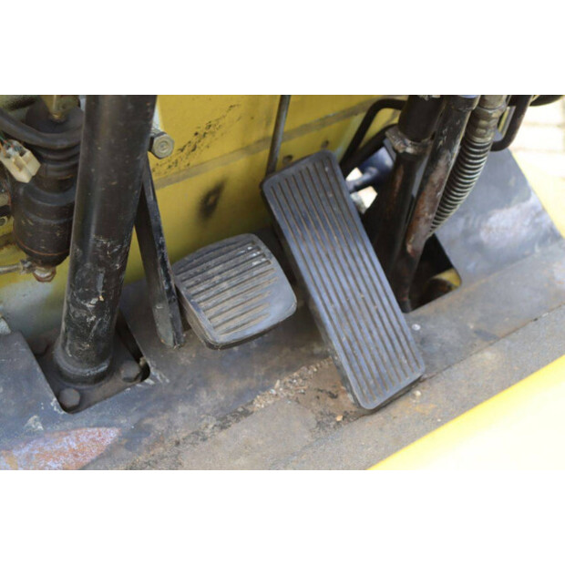 كوماتسو FB18M-2-43228273