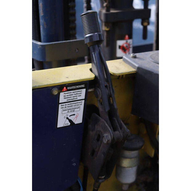 كوماتسو FB18M-2-43228275