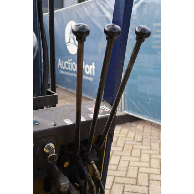 كوماتسو FB18M-2-43228279