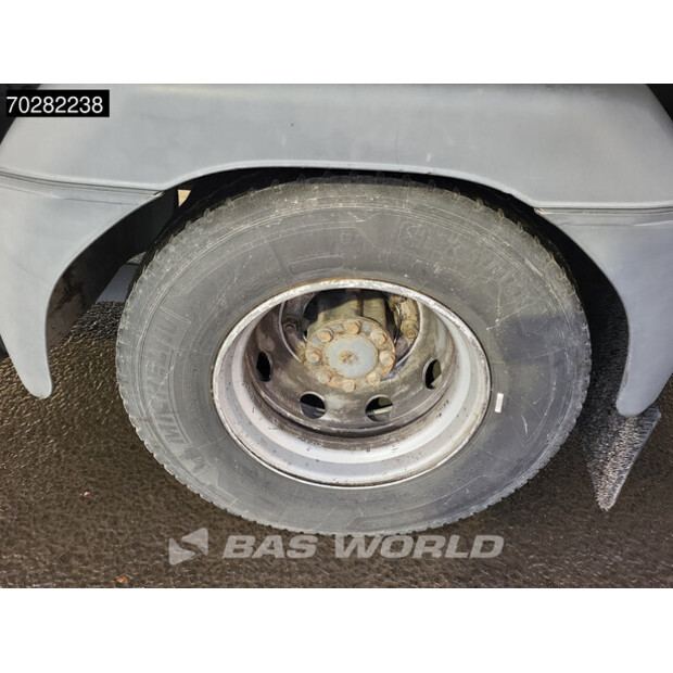 2014 مرسيدس بنز Atego 1324-43228337