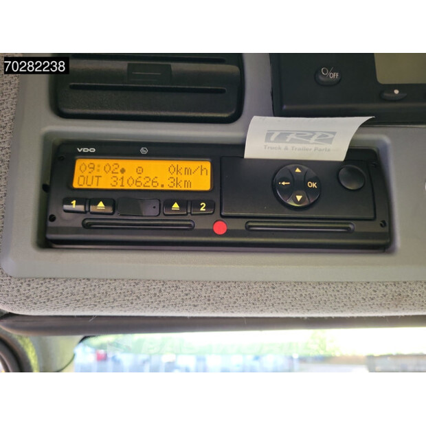 2014 مرسيدس بنز Atego 1324-43228351