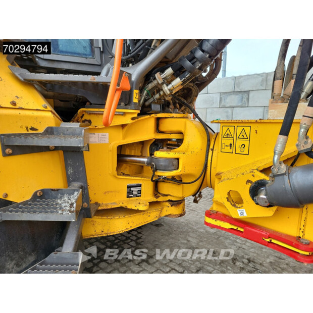 2016 فولفو A40G-43228368