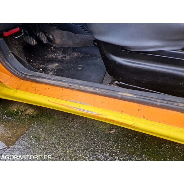 2004 سيتروين BERLINGO-43242240