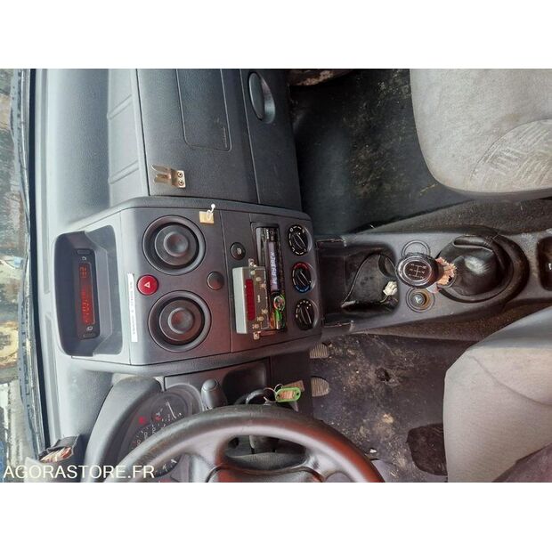 2004 سيتروين BERLINGO-43242243