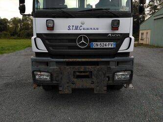 صورة ل شاحنات مع هوك 2007 مرسيدس بنز 2636