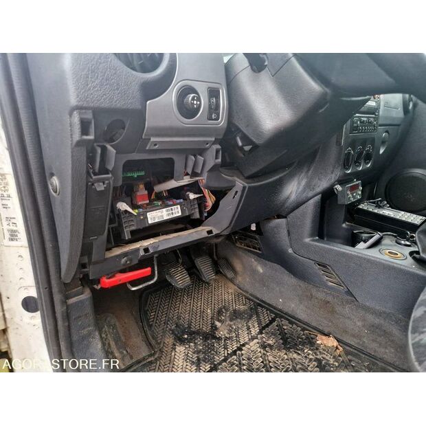 2008 سيتروين BERLINGO-43242737