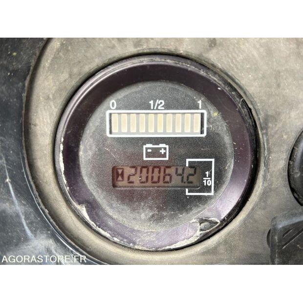 2002 Fenwick T18-43242976