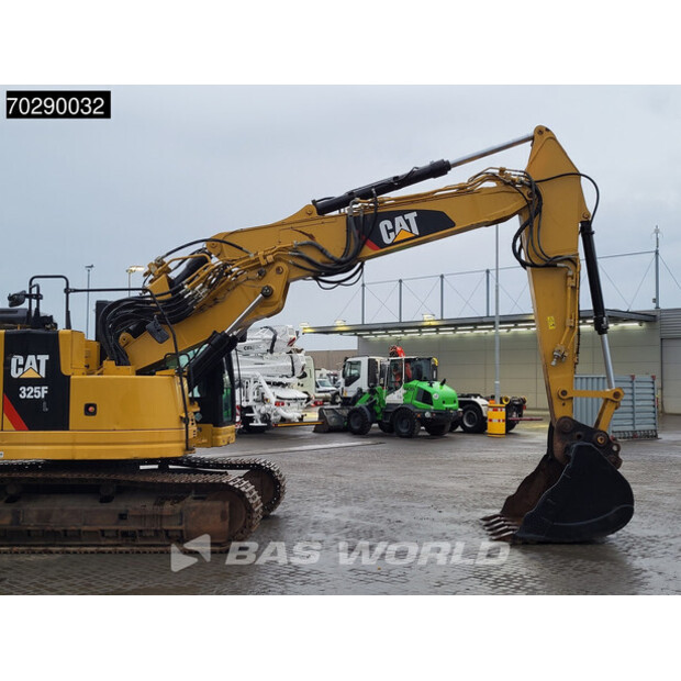 2018 Caterpillar 325FL-43243864