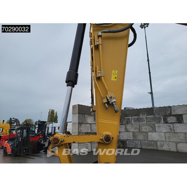 2018 Caterpillar 325FL-43243869