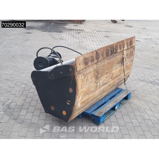 2018 Caterpillar 325FL-43243904