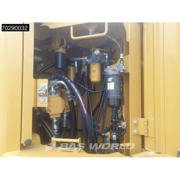 2018 Caterpillar 325FL-43243918