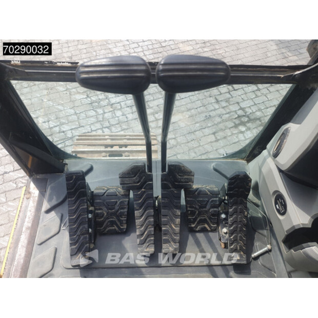 2018 Caterpillar 325FL-43243966