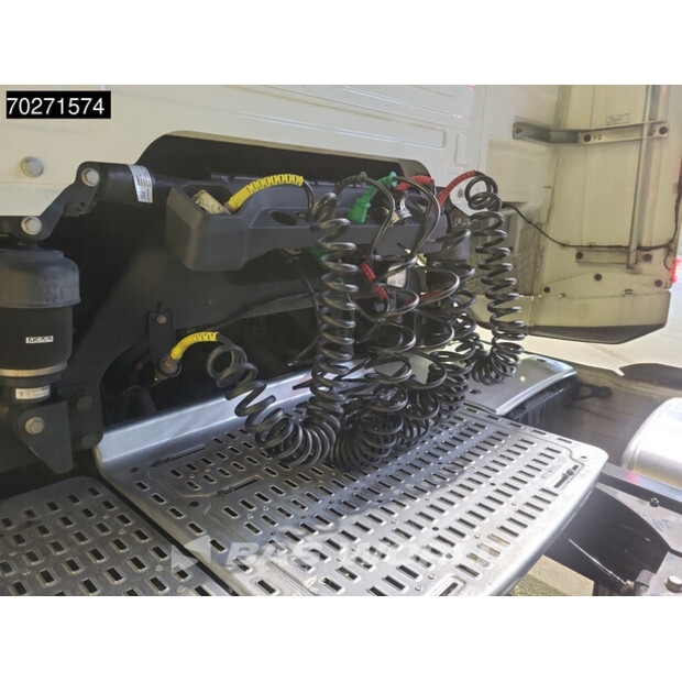 2023 داف XF 530-43245829