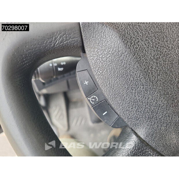 2018 Renault D210-43246782