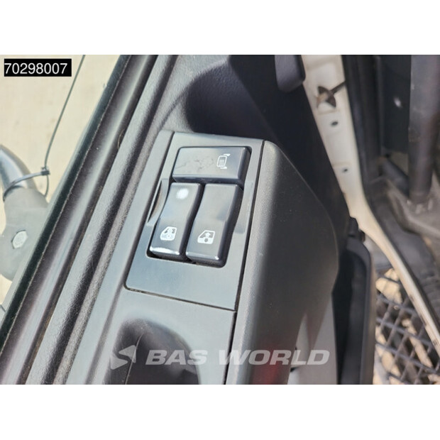 2018 Renault D210-43246784