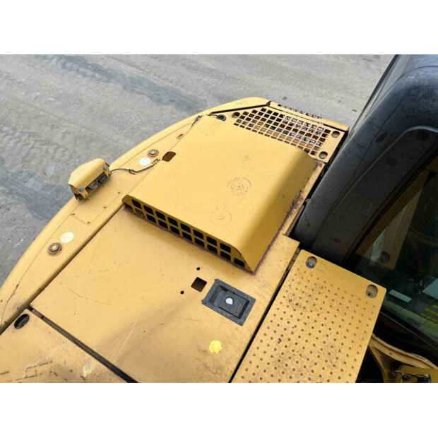 2011 كاتربيلر 311D LRR-43247699