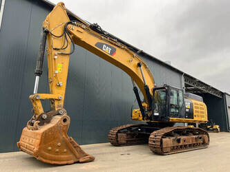Image for TRACKED EXCAVATORS 2020 Caterpillar 352F