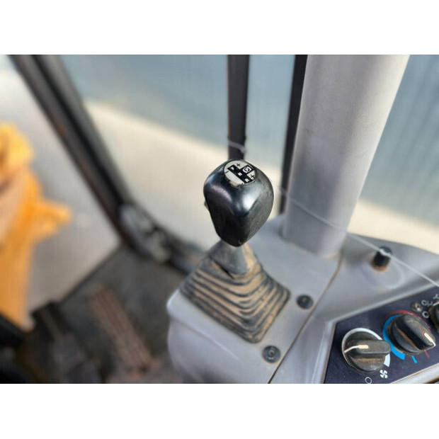 2014 Volvo G930B-43249572