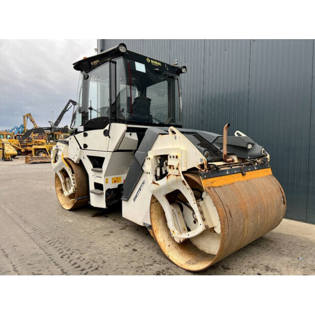 2015 BOMAG BW151AD-5-43250815