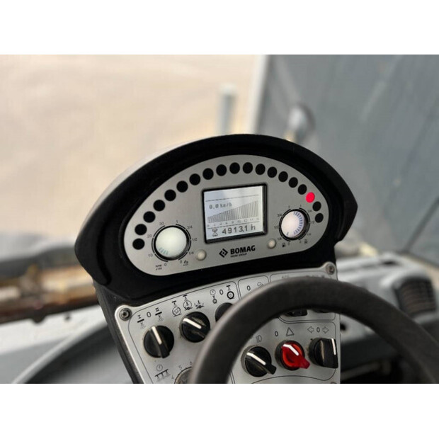 2015 BOMAG BW151AD-5-43250843