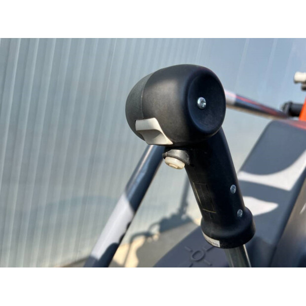 2023 HAMM HD10VV-43250896