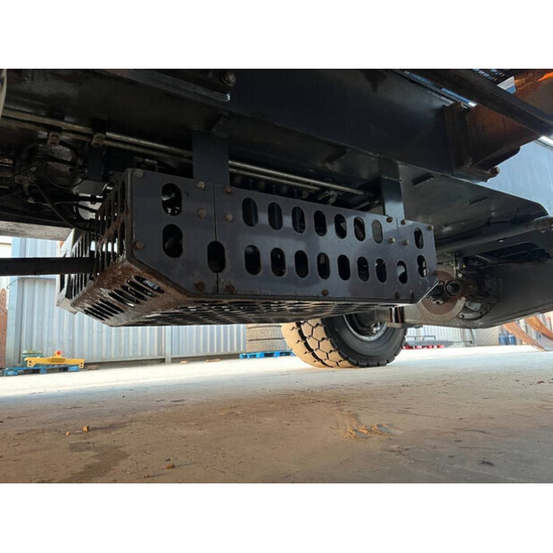 2012 FUCHS MHL454-43251067