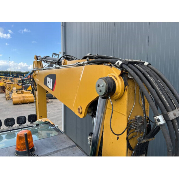 2017 Caterpillar M318F-43251264