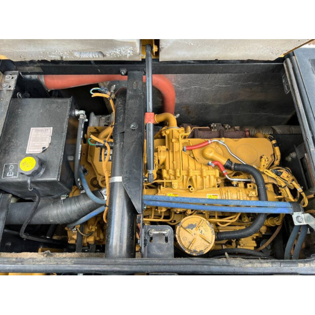 2017 Caterpillar M318F-43251266