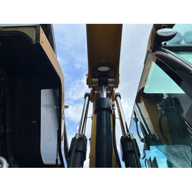 2017 Caterpillar M318F-43251273