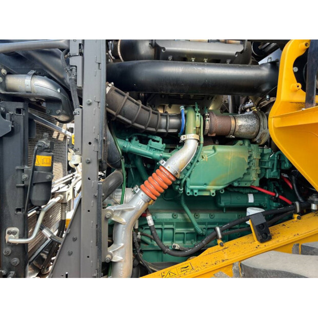 2015 Volvo L90H-43251578